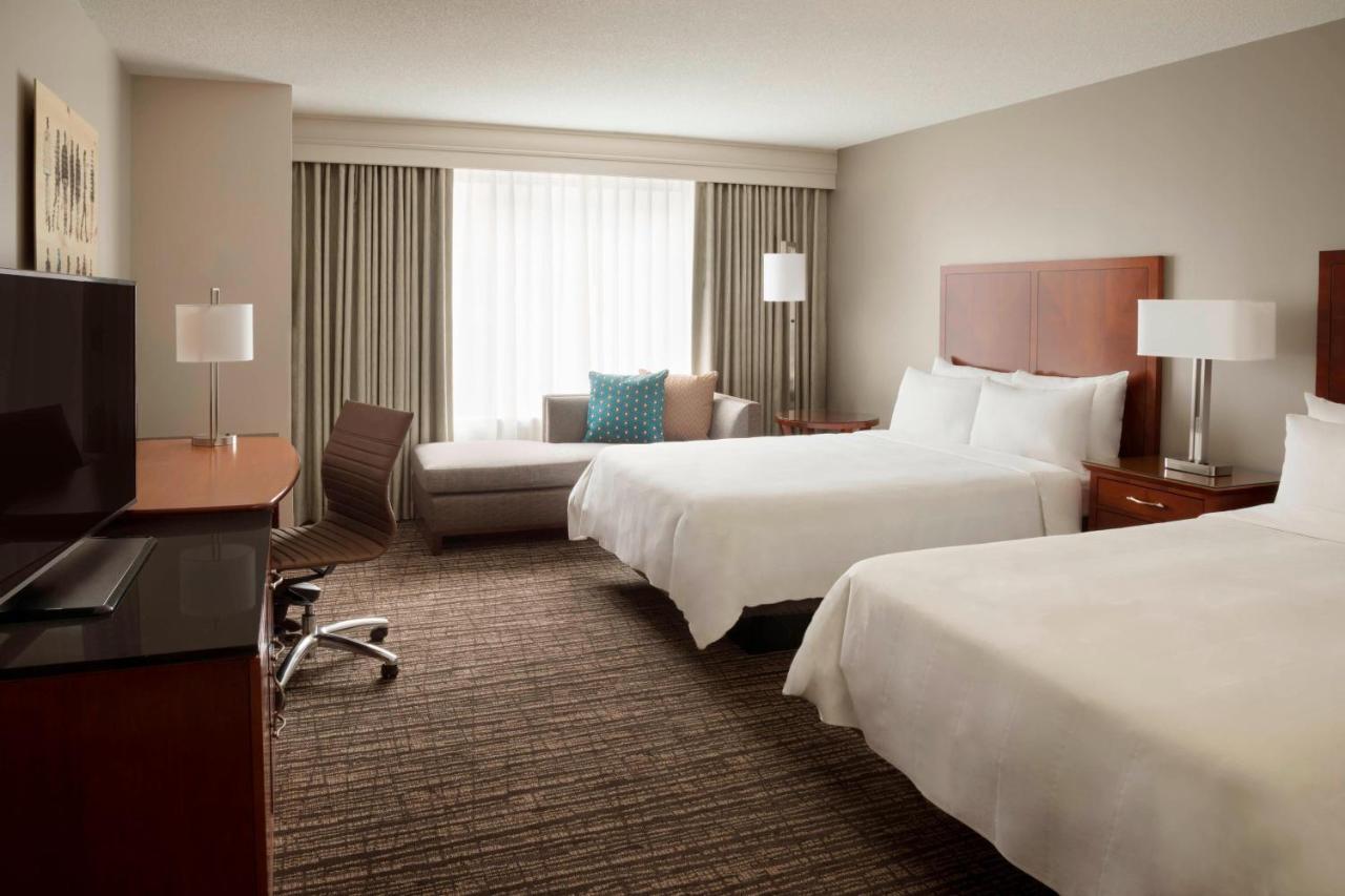 Marriott Downtown At Cf Toronto Eaton Centre Hotel Exterior foto