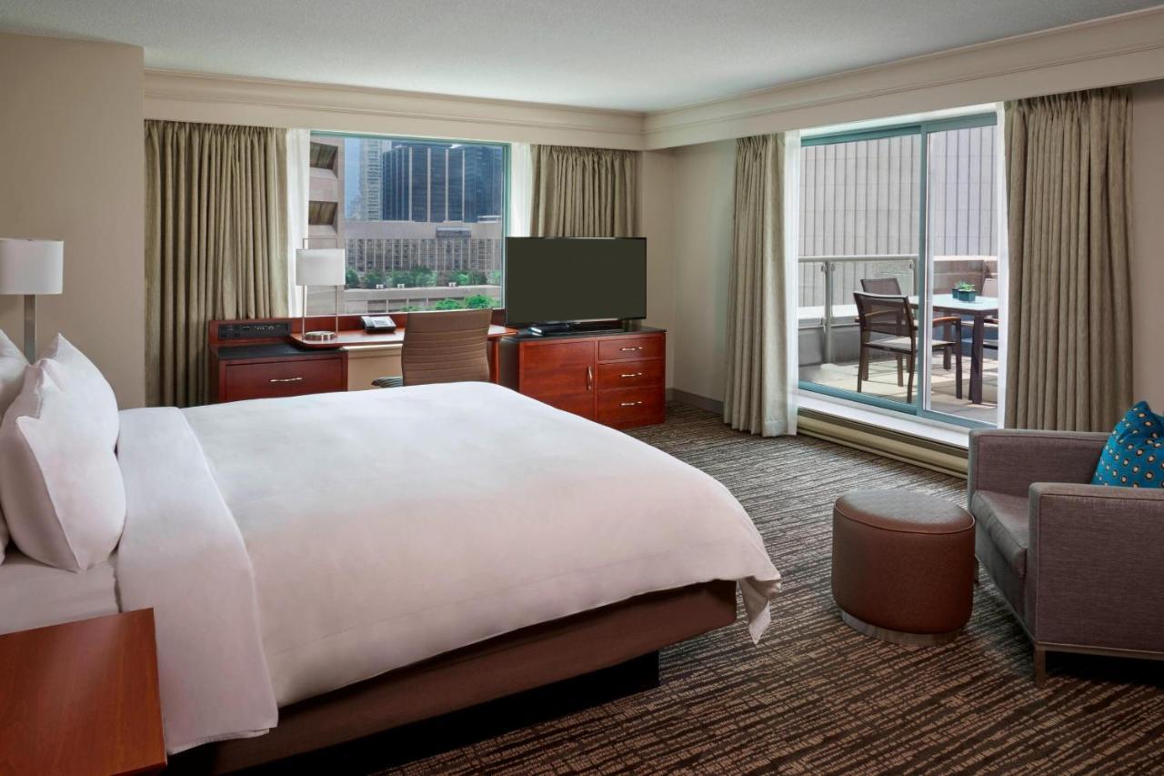 Marriott Downtown At Cf Toronto Eaton Centre Hotel Exterior foto